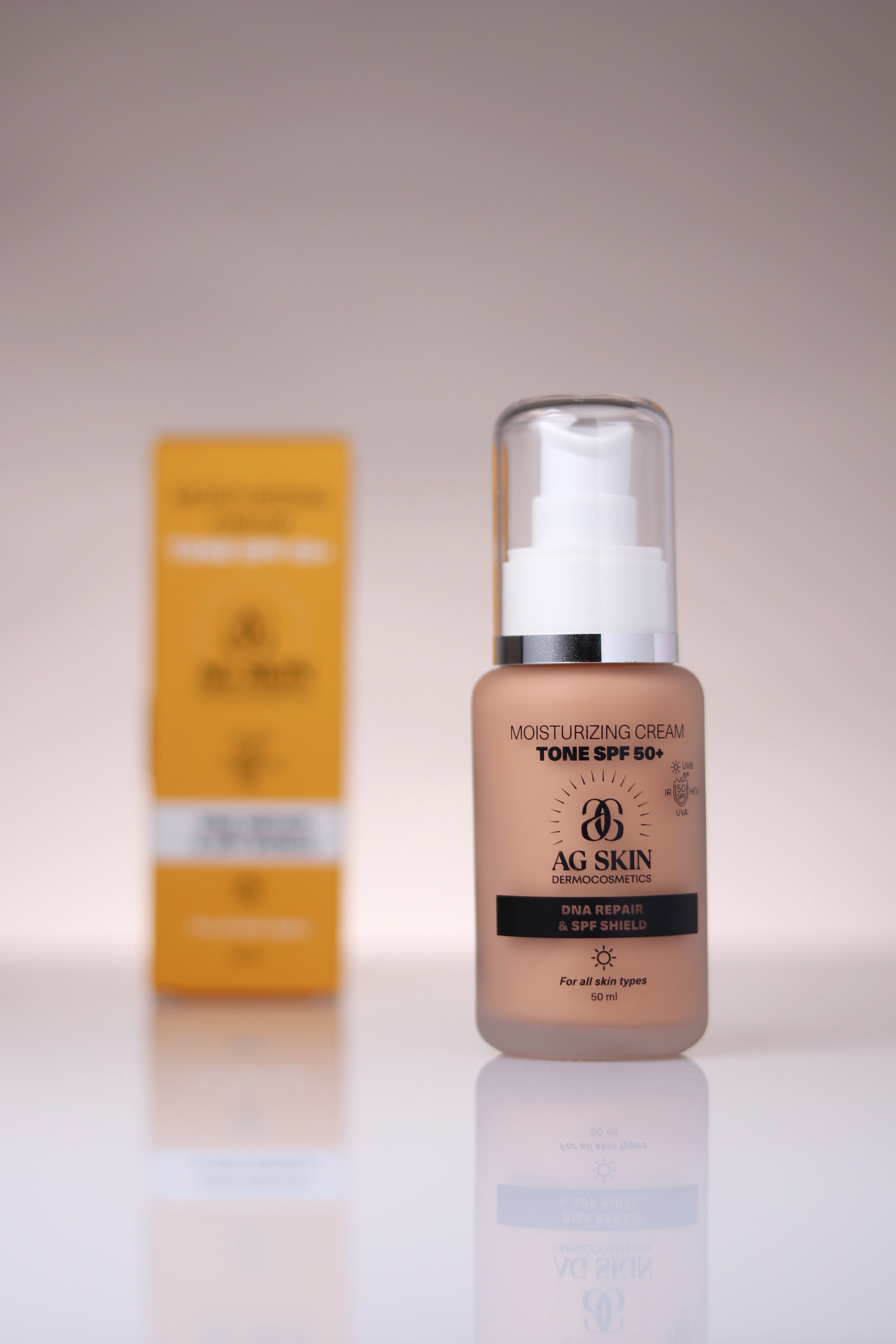 AG SKIN - MOISTURISING CREAM TONE SPF 50+