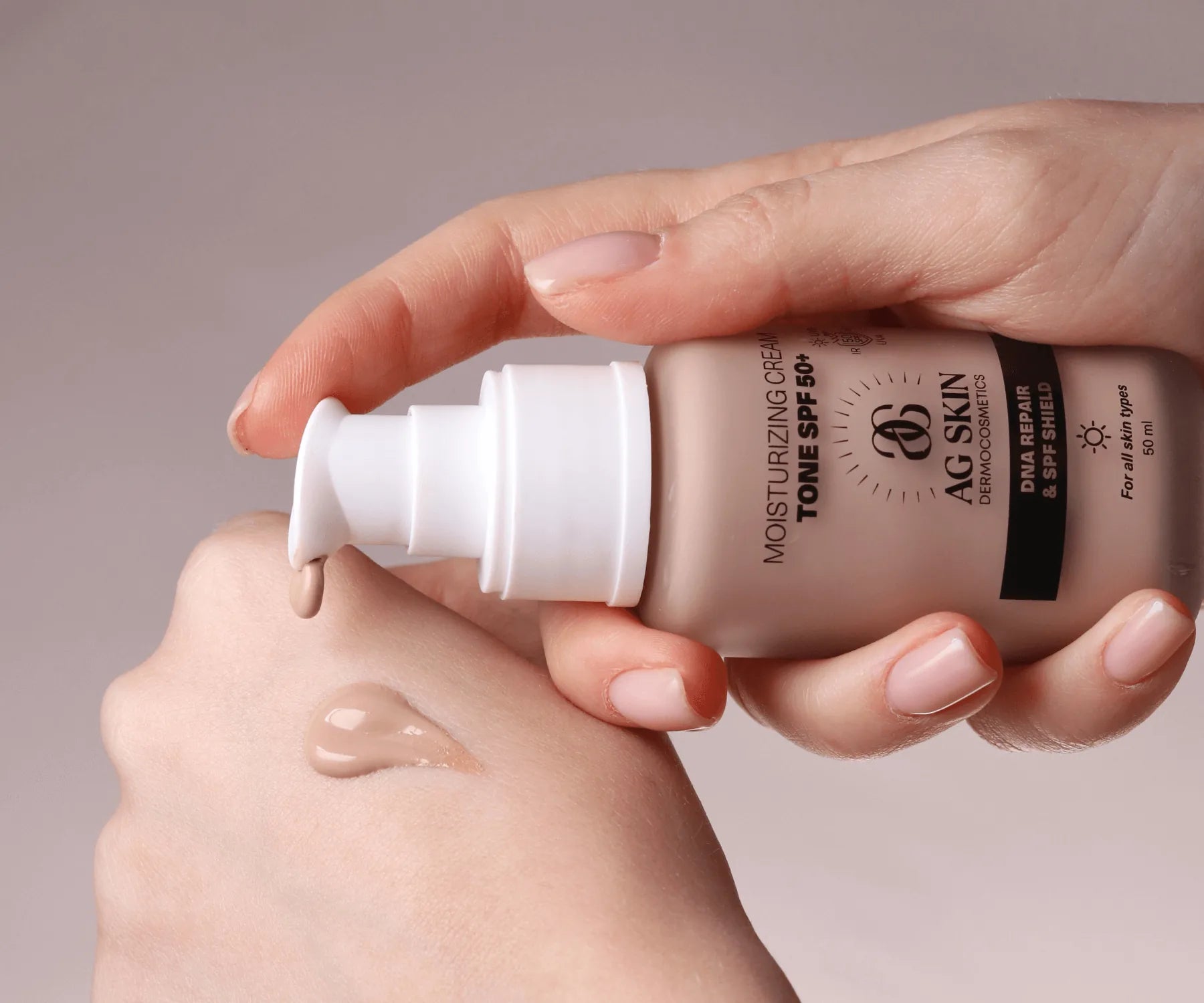 AG SKIN - MOISTURISING CREAM TONE SPF 50+
