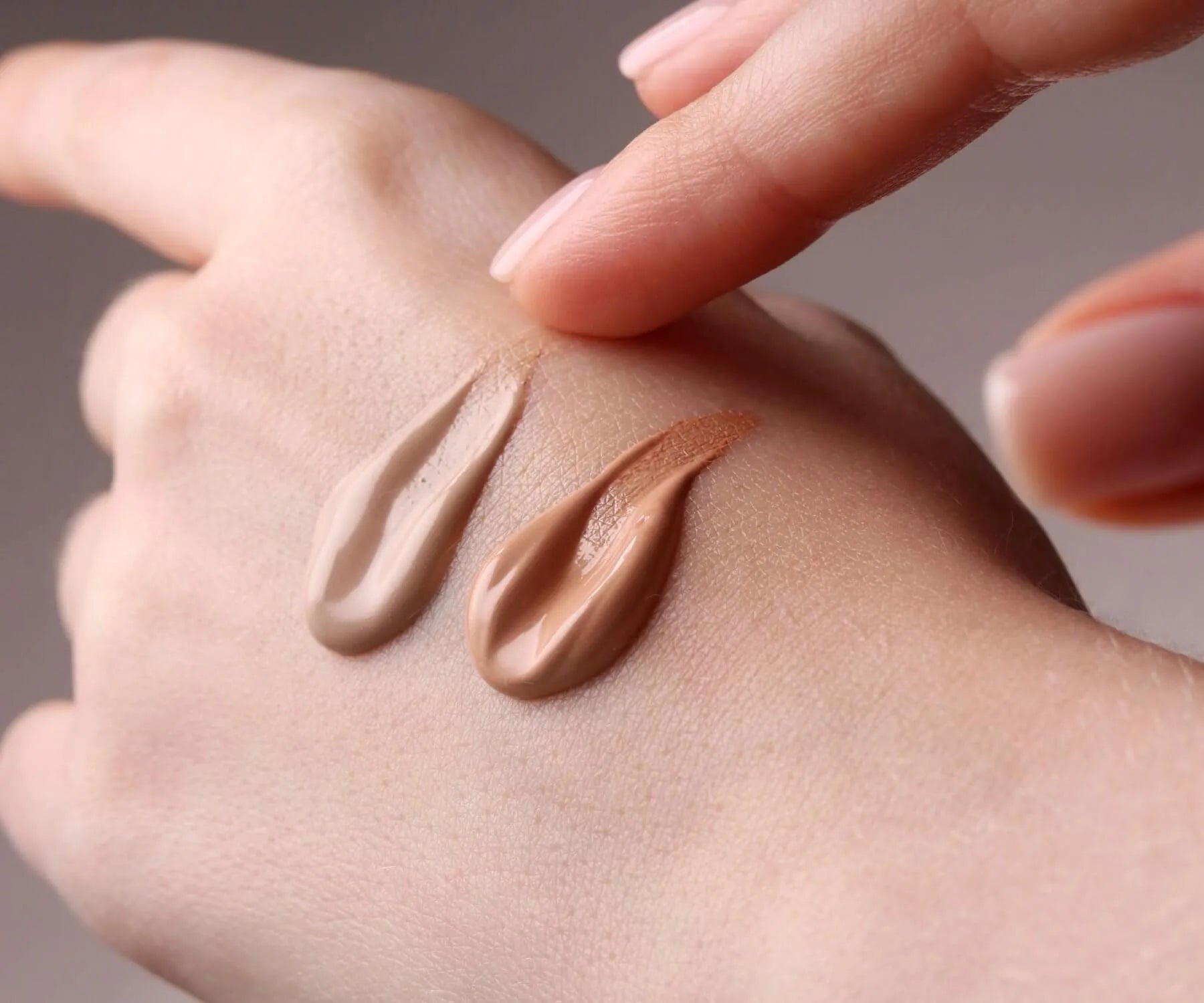 AG SKIN - MOISTURISING CREAM TONE SPF 50+